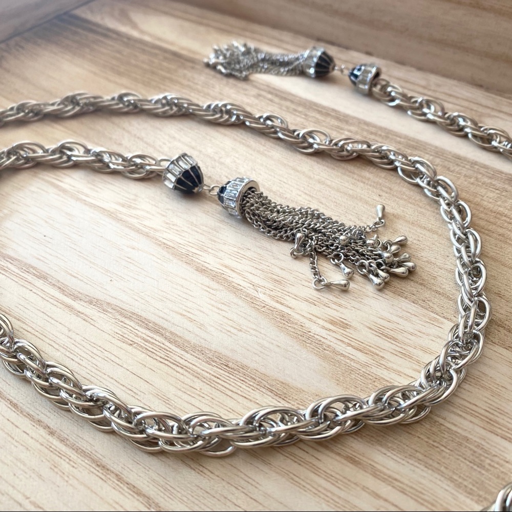 Long metal chain fringe tassel crystal necklace - Picture 3 of 8